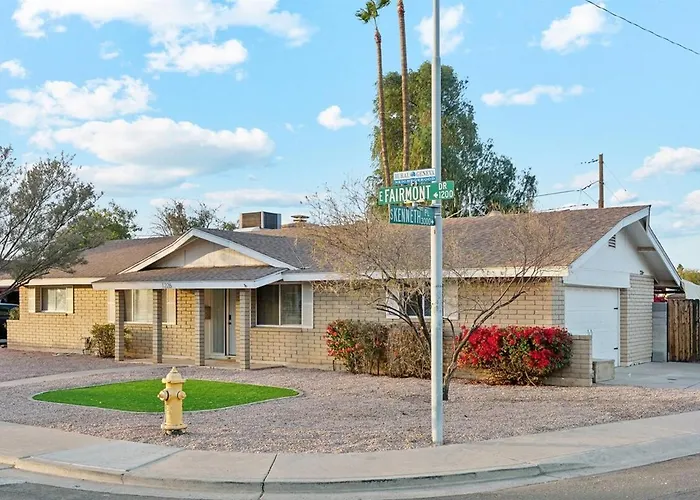 Fully Renovated With Pool * Tempe